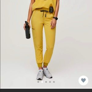 Light gold fig scrubs